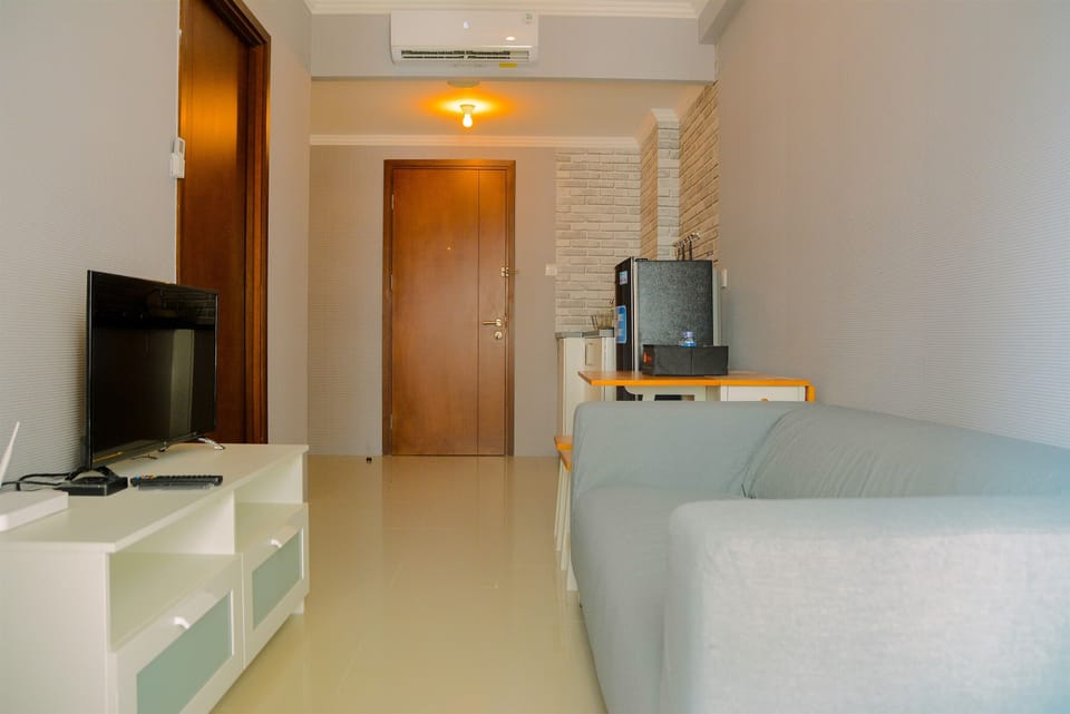 Room | Living area | TV