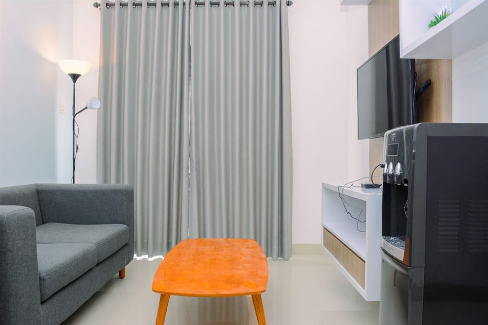 Room | Living area | TV