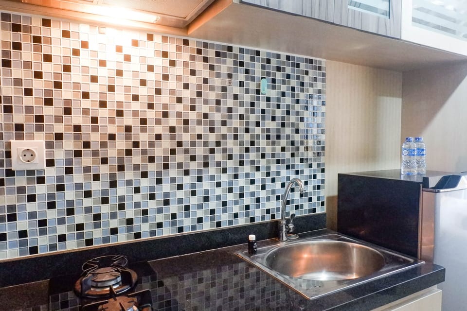 Fridge, stovetop, cookware/dishes/utensils