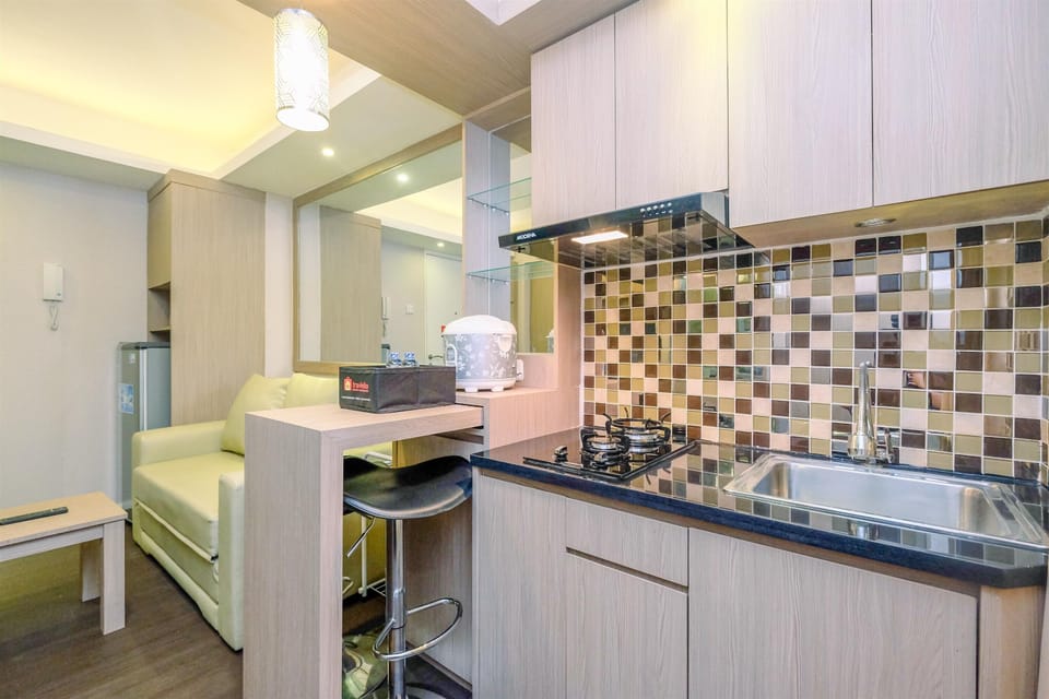 Fridge, stovetop, cookware/dishes/utensils