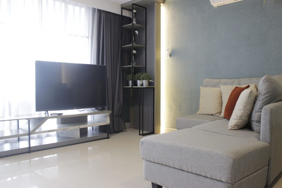 Room | Living room | TV