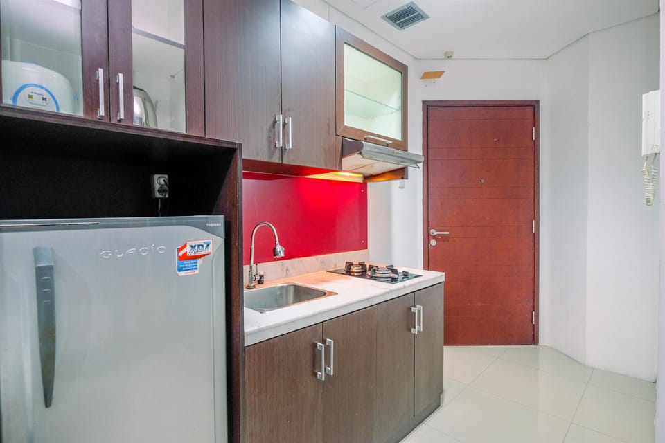 Room | Private kitchen | Fridge, stovetop, cookware/dishes/utensils
