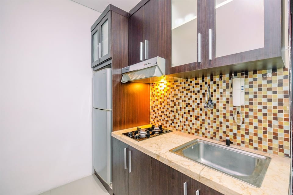 Room | Private kitchen | Fridge, stovetop, cookware/dishes/utensils