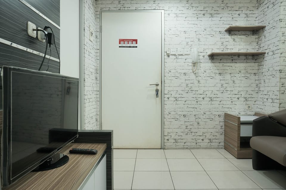Room | Living room | TV