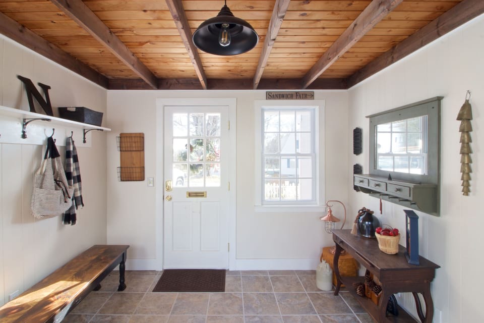 The breezeway--great for hanging up coats and storing hats, gloves and boots.