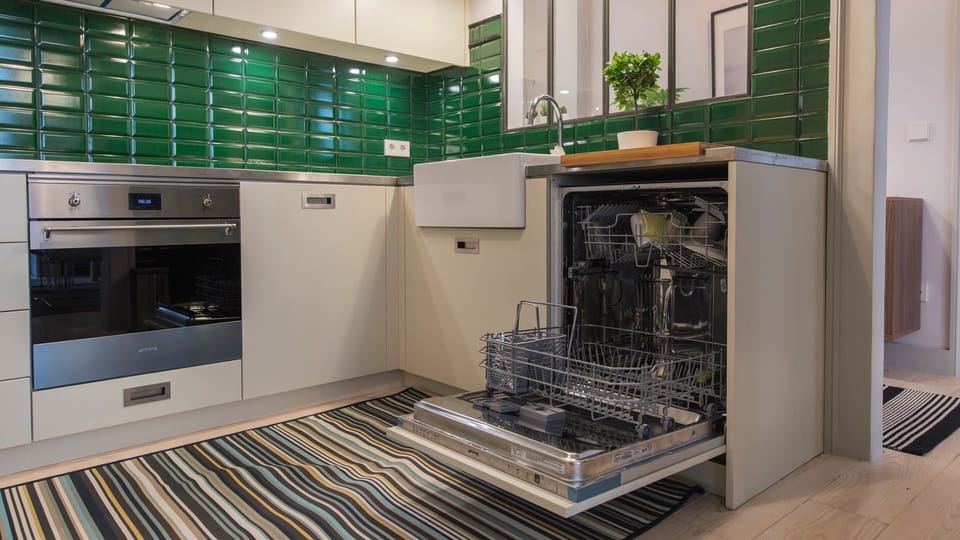 The kitchen has all the main appliances you could ask for!