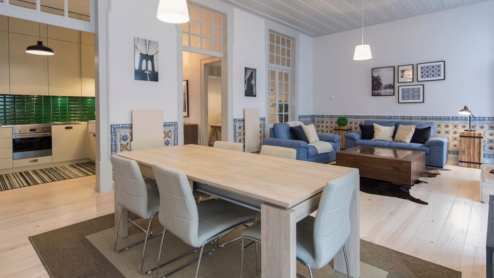 "’m a frequent traveler to Lisbon and stayed in a number of AirBnBs - this is by far the nicest I’ve stayed in and best value. It is beautifully decorated, spacious, quiet, and has a number of great restaurants only a block away "