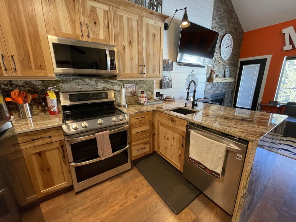 Full kitchen. 