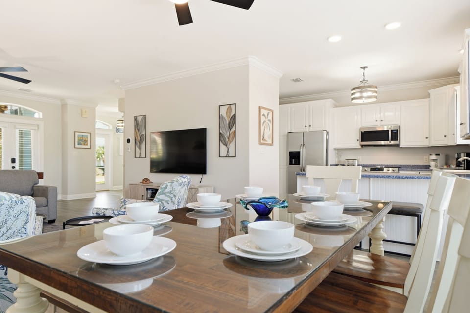 With 2 counter seats, there is room for your group of 8-10 to dine together