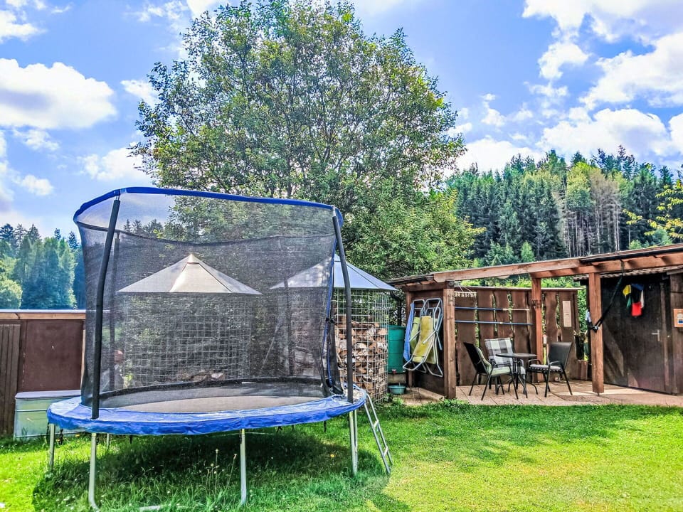 Trampolining--Equipment And Supplies, Trampoline, Shade, Garden, Net, Trampolining, Leisure, Backyard, Yard, Lawn