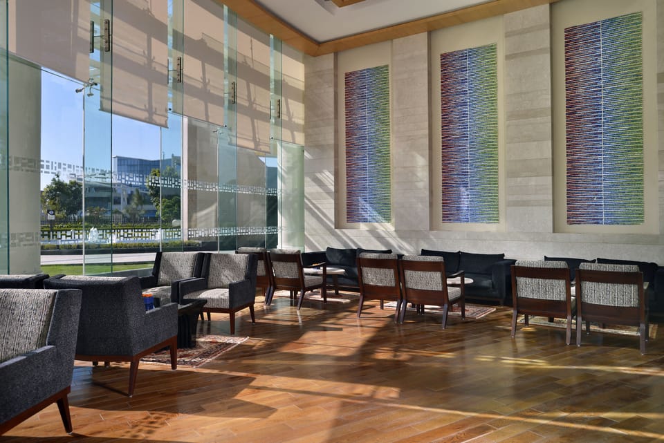 Lobby lounge, garden views, open daily