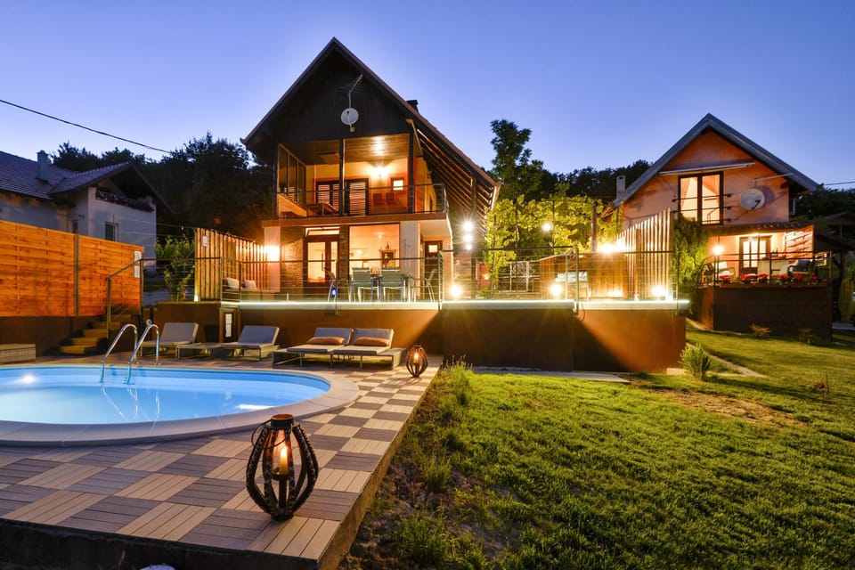 Family House, 2 Bedrooms, Balcony, Mountainside (Twin Oasis Retreat with Pool & Spa) | Pool | Seasonal outdoor pool