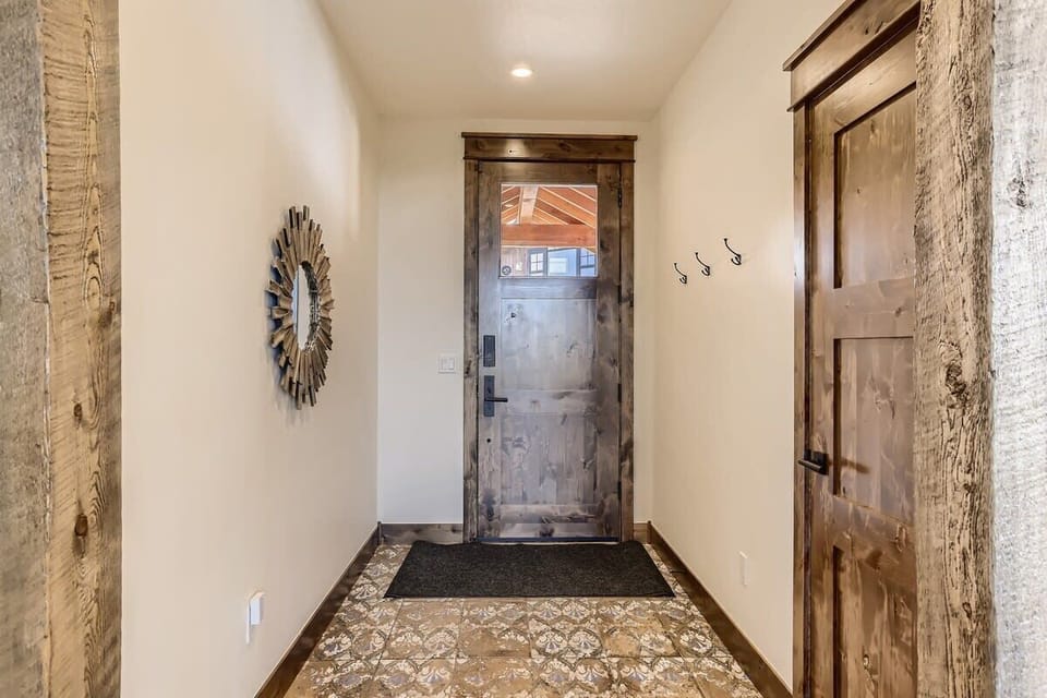 Entryway leading to great room