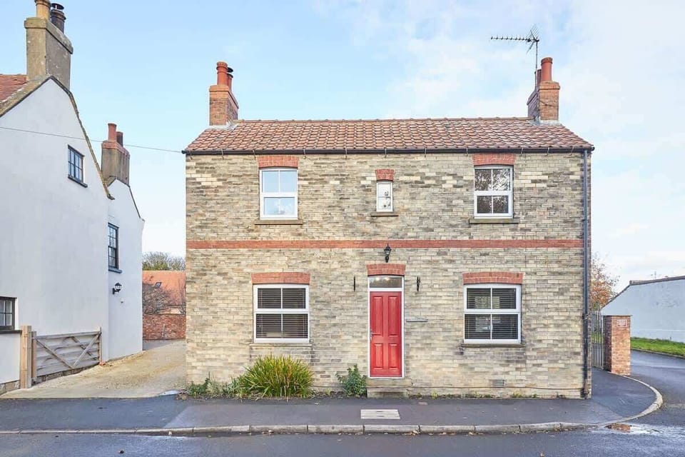 Holmedene, Filey - Host & Stay