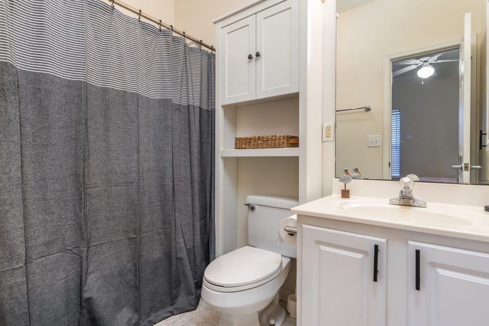 NE Bathroom RAMBL ONE