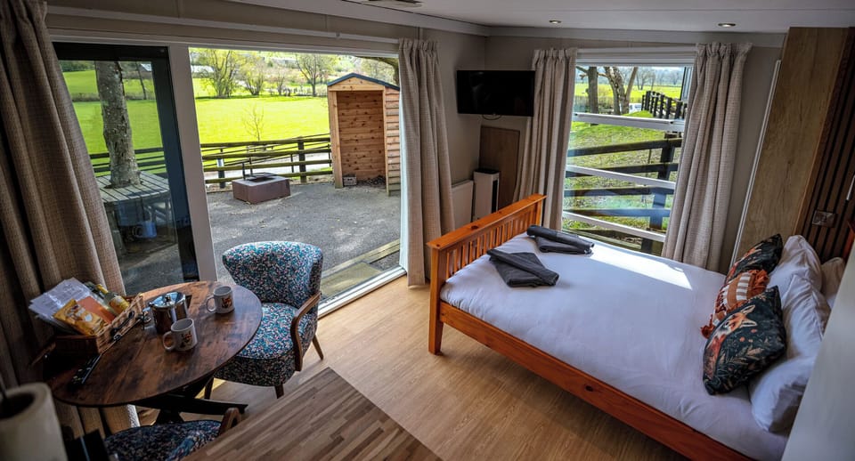 Cottage | 1 bedroom, individually decorated, individually furnished, free WiFi