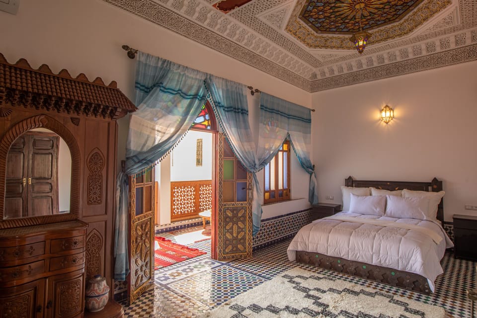 Senior Suite, Multiple Beds | Premium bedding, in-room safe, WiFi (free), individually decorated