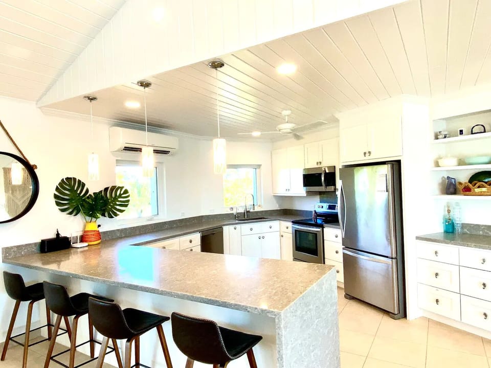 Large equipped kitchen