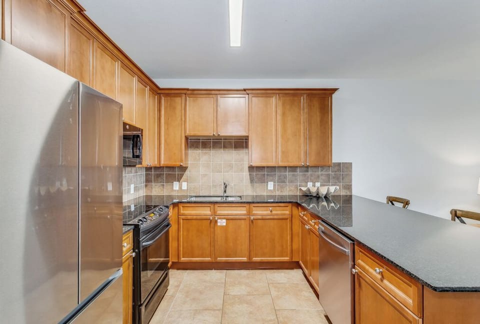 Beach Club 104A - Kitchen