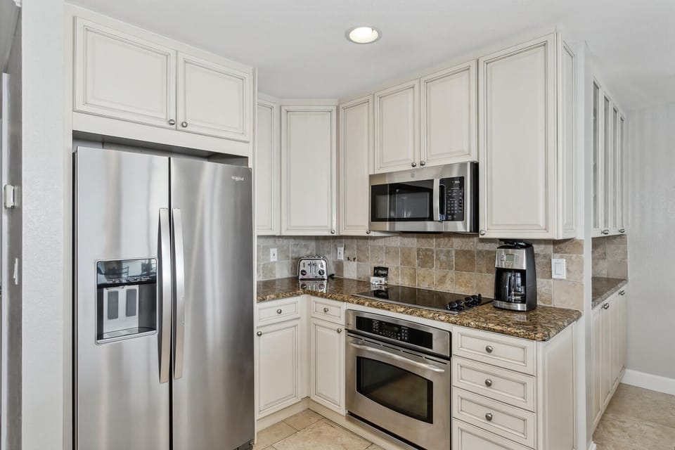 Beach Club 1001 - Kitchen