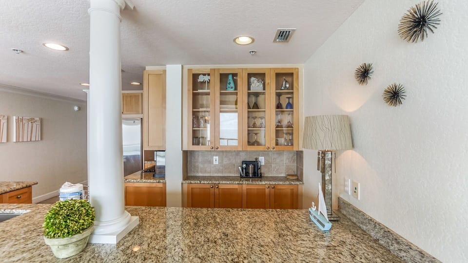Beach Club 1205 - Kitchen bar