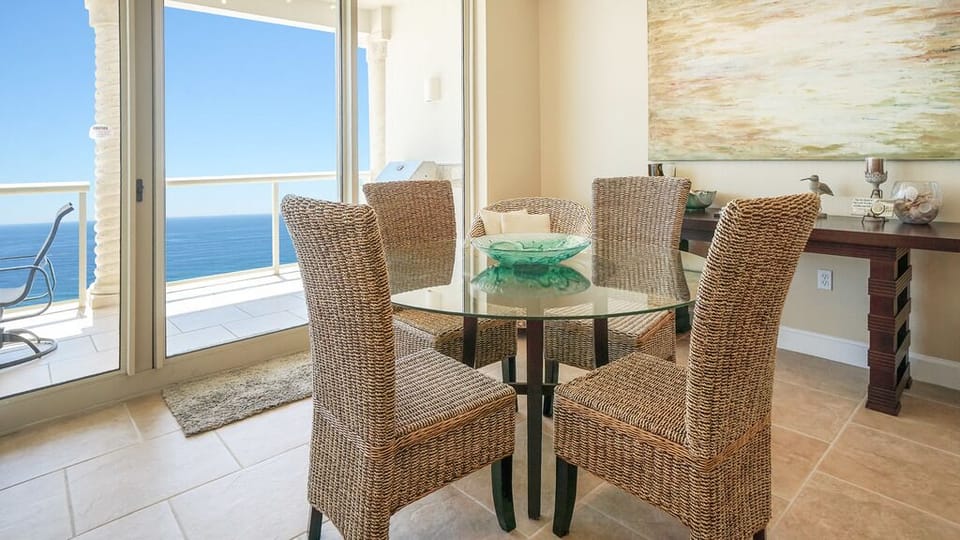 Beach Club 1604 - Dining room