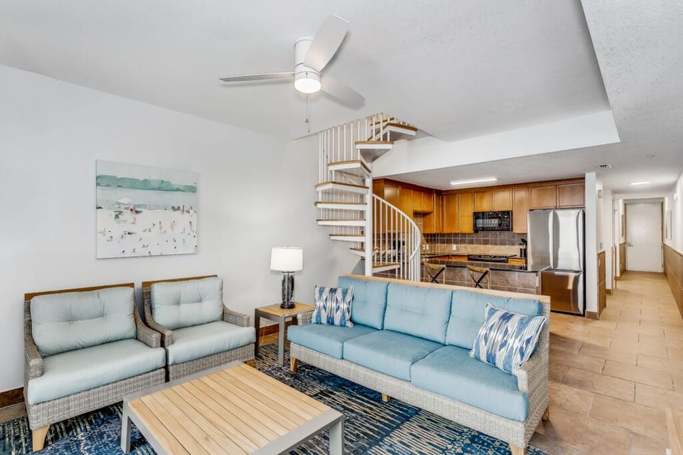 Beach Club 303B - living room