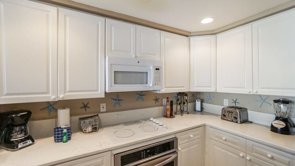 Emerald Isle 104 - Kitchen