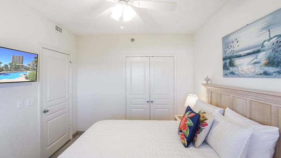 Emerald Isle 303 - Bedroom 2