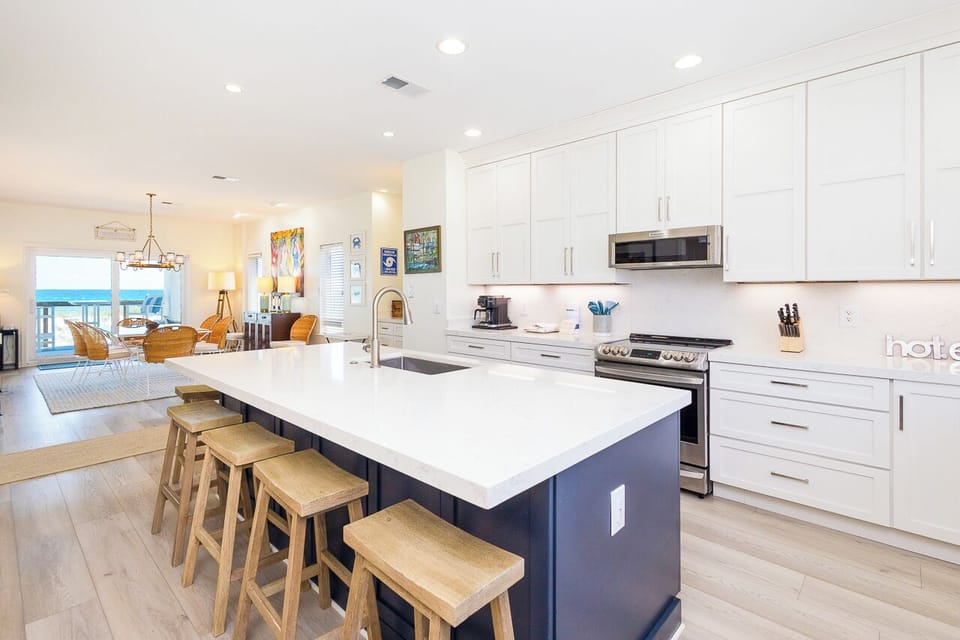 Trident House - Kitchen Gulf View