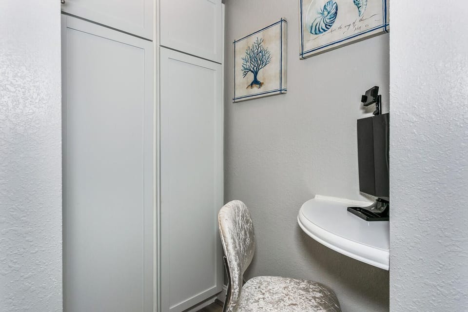 Coastal Cove - Sitting area