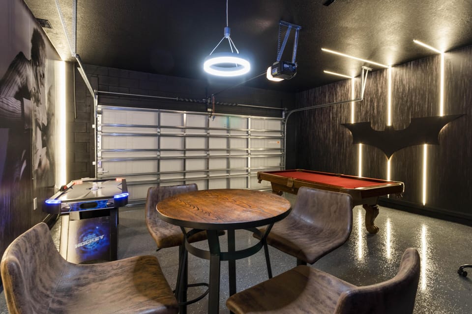 Game Room (Garage)