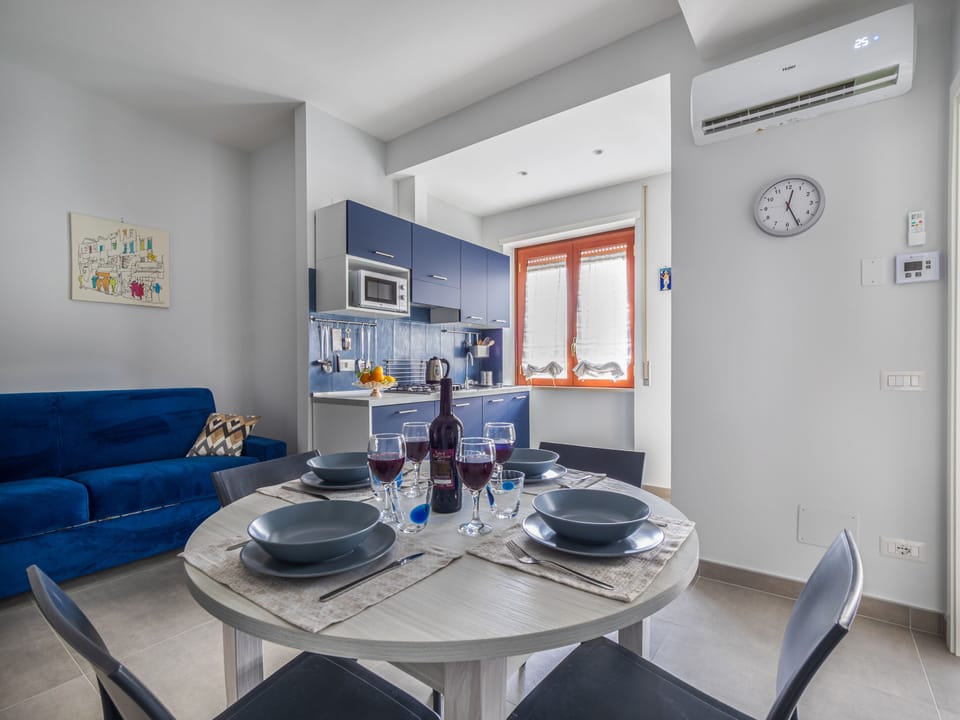 Superior Apartment | Dining room