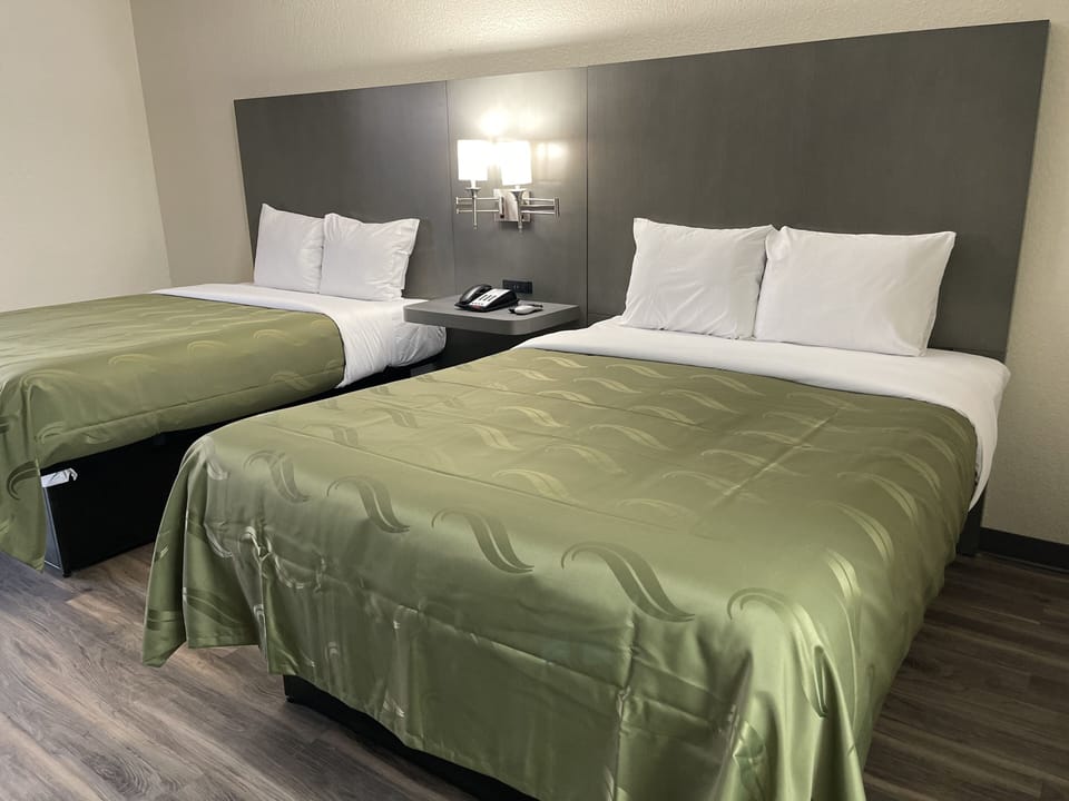 Classic Double or Twin Room | Desk, free WiFi, bed sheets