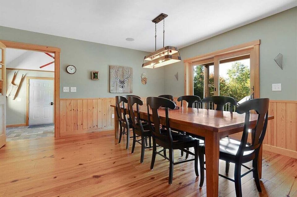 Dining area with seating for 10
