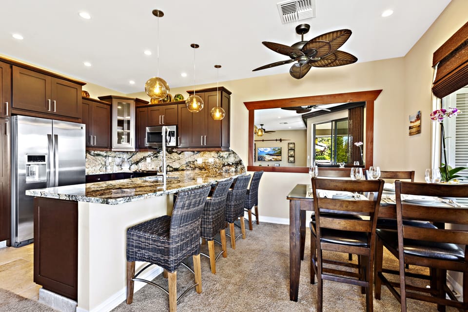Indoor dining for 4