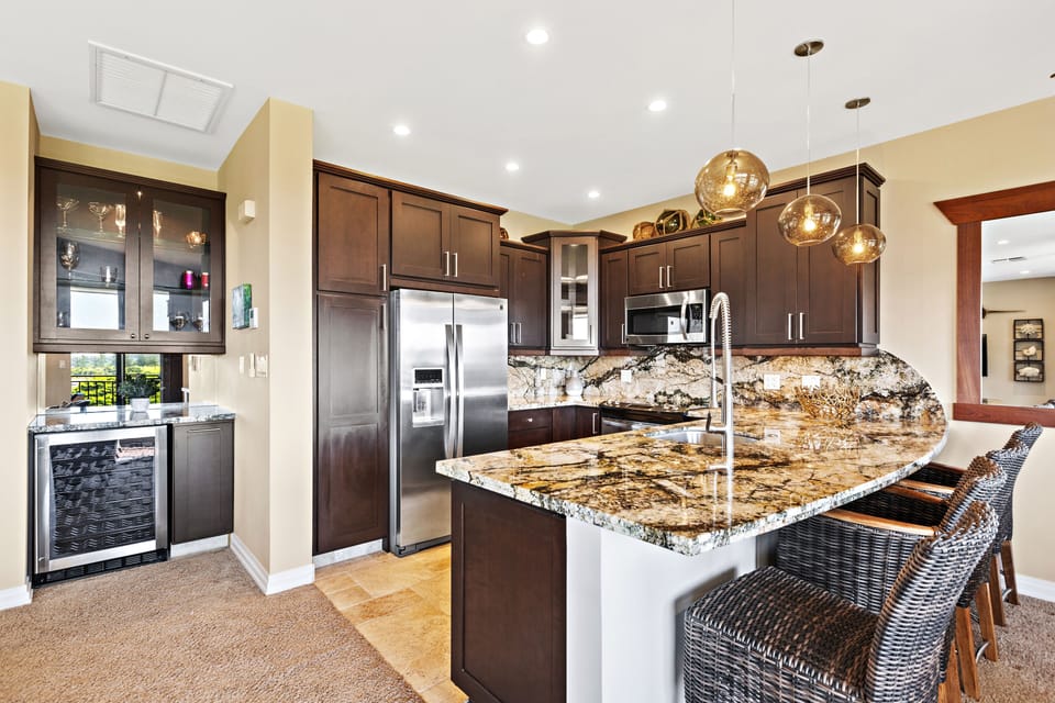 Large counter space and counter seating for 4