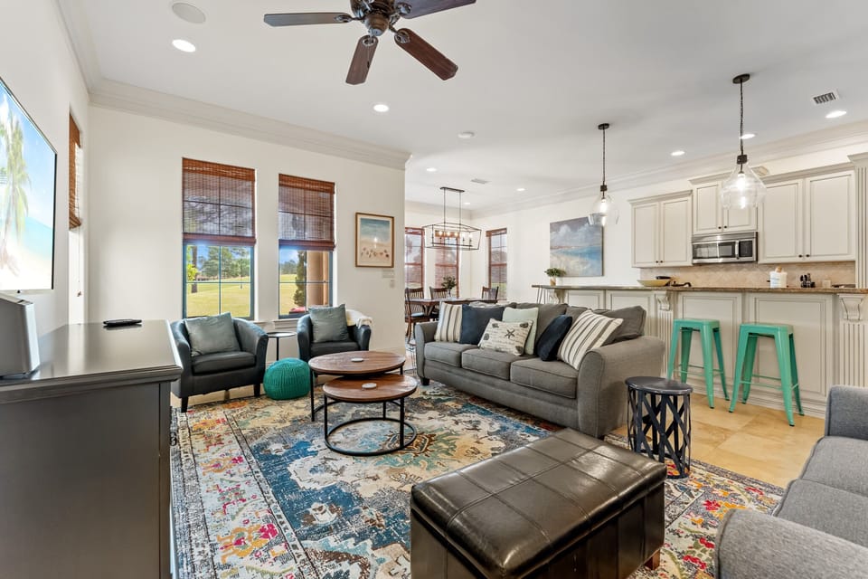 1906 Baytowne Loop