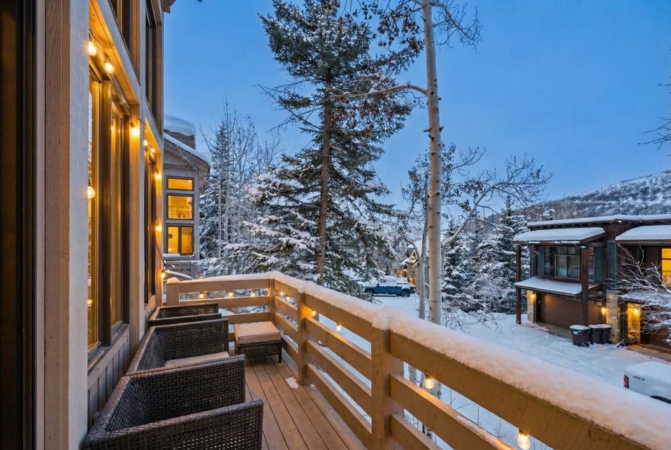Exterior: Private balcony, gas BBQ, outdoor seating