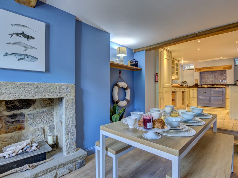 Cottage | Interior