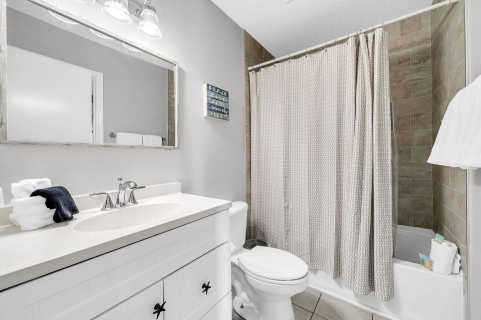Full Bath #3 |Enjoy the convenience of a downstairs bathroom with shower and tub