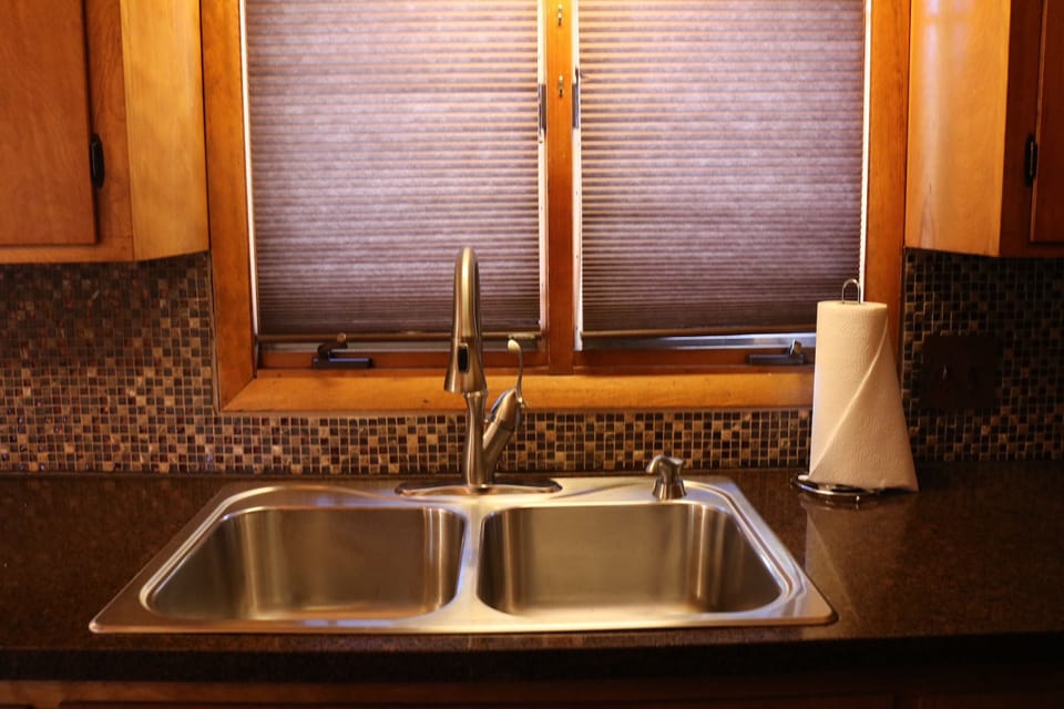Kitchen sink