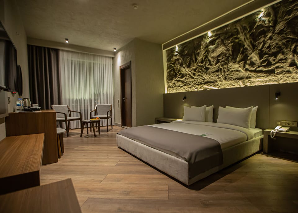 Comfort Double Room | Premium bedding, Select Comfort beds, minibar, in-room safe