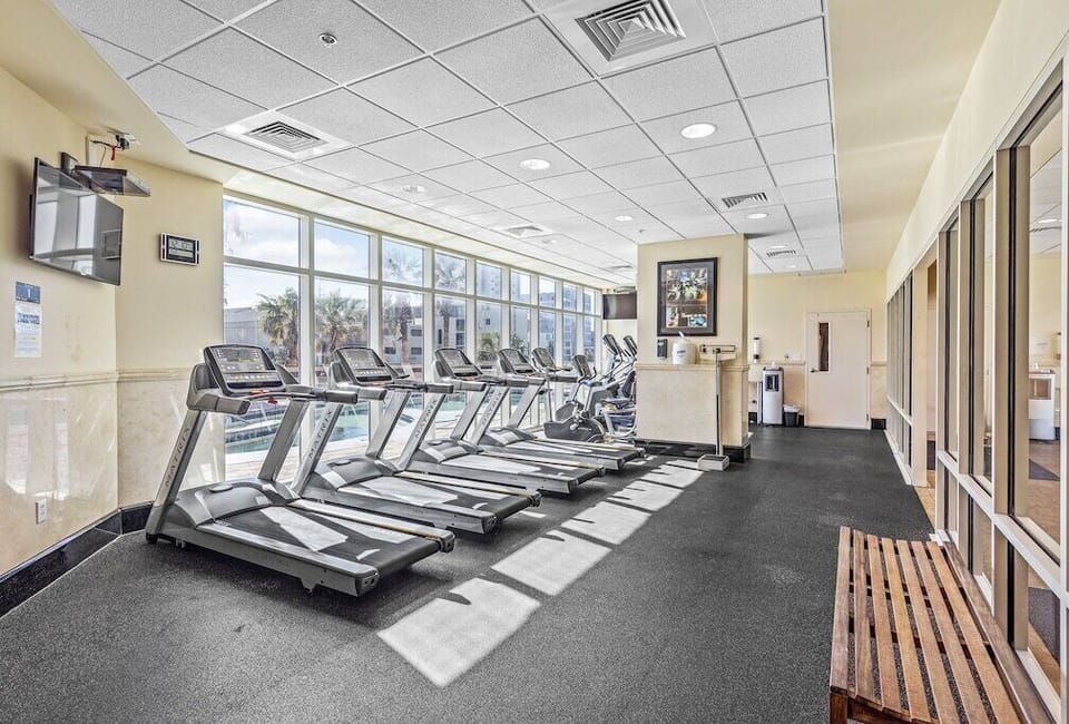 Large gym, over looking the pool.  Access included with your reservation!