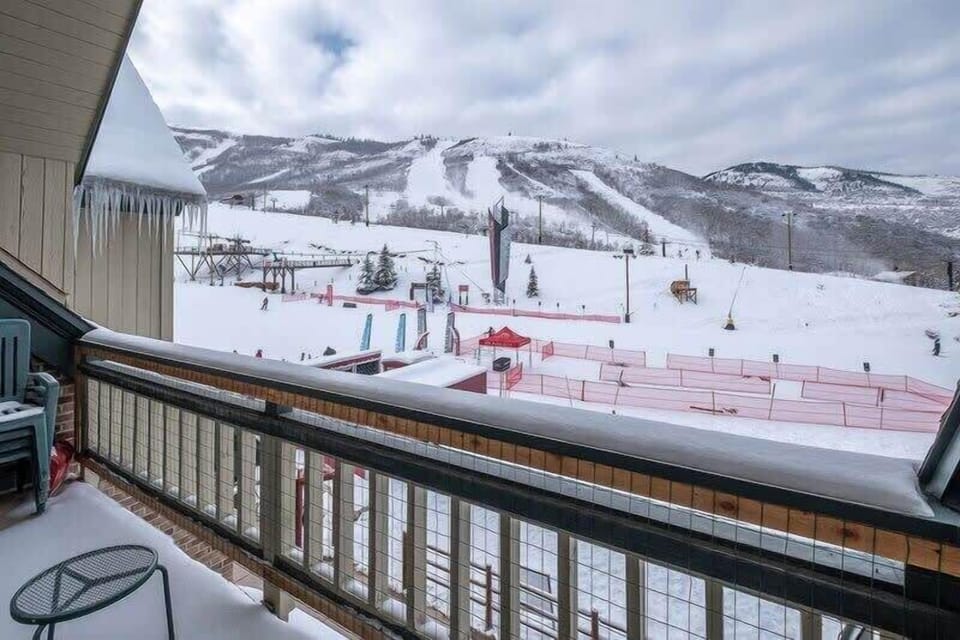 Welcome to this exceptionally situated ski-in/out condo in Park City