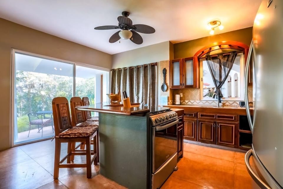 Casa Kitchen