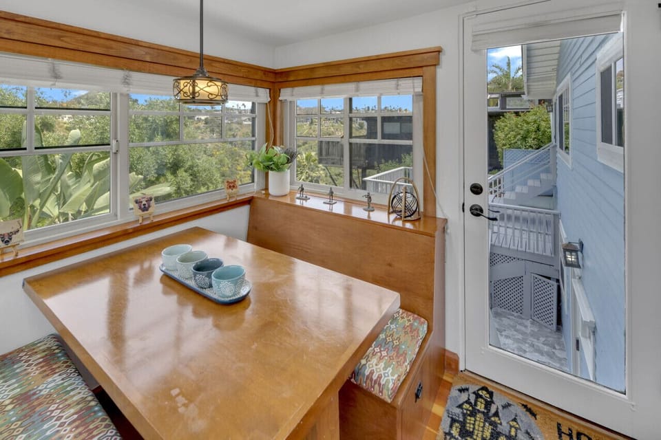 Breakfast Nook