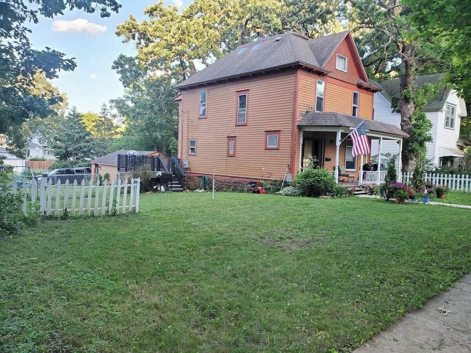 House, 2 Bedrooms, Smoking, Patio | Front of property