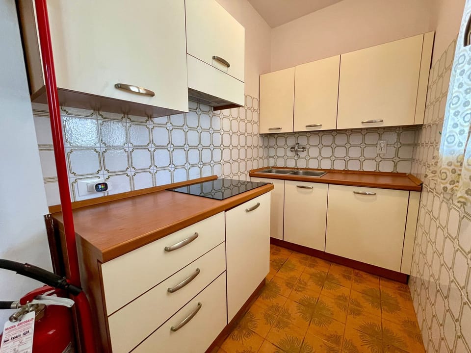 Villa, 3 Bedrooms, Balcony, Pool View | Interior