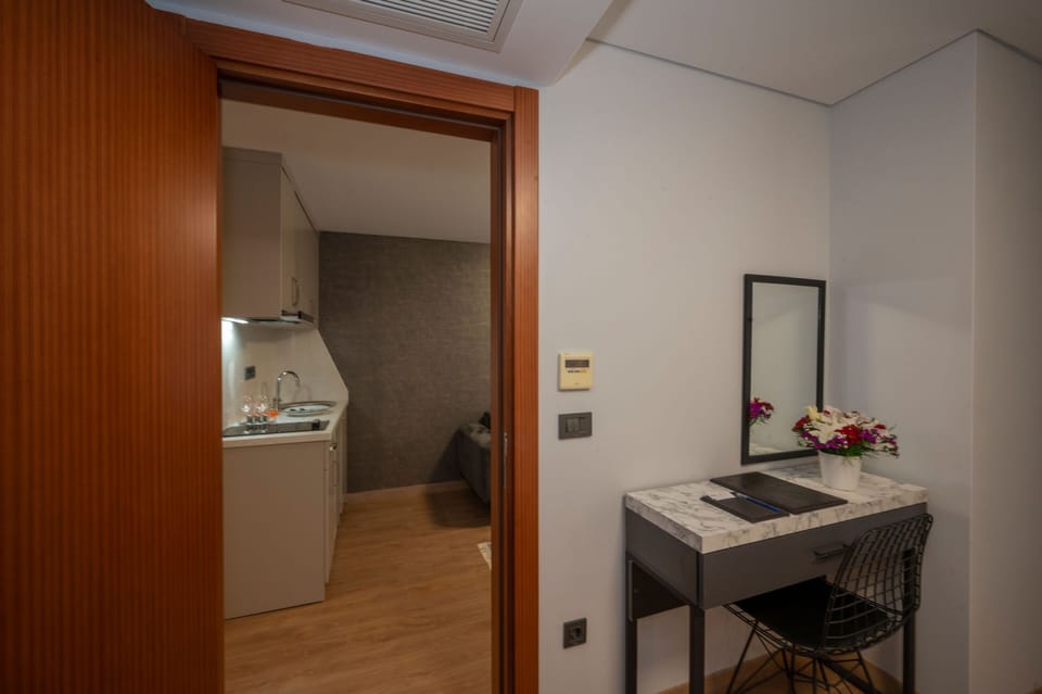 Superior Suite, 1 King Bed with Sofa bed | 1 bedroom, individually decorated, individually furnished, desk